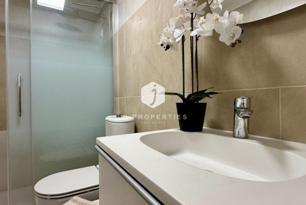 Resale - Apartment / flat -
Torrevieja - Costa Blanca