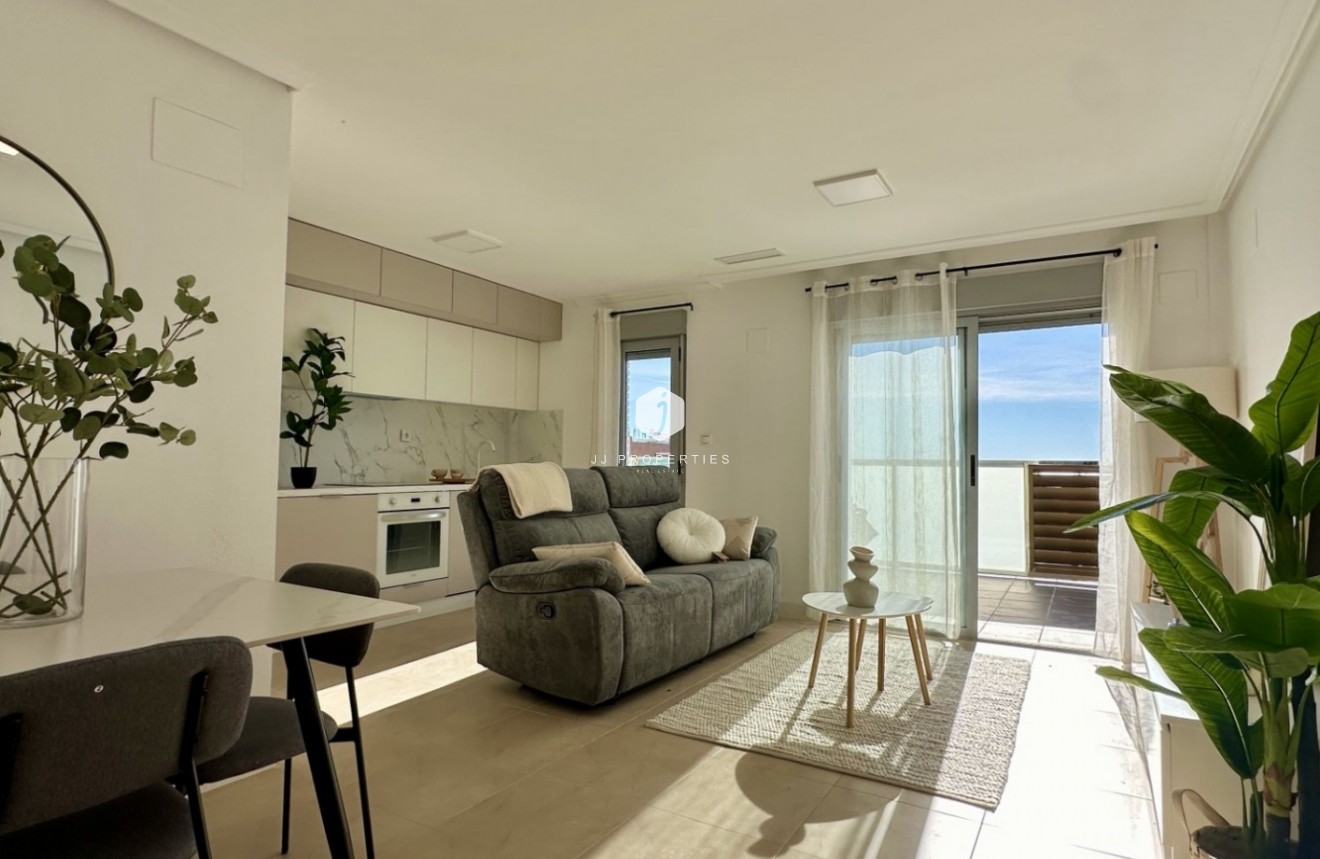Resale - Apartment / flat -
Torrevieja - Costa Blanca