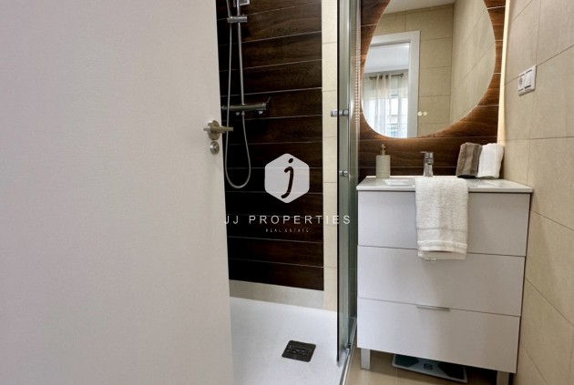 Resale - Apartment / flat -
Torrevieja - Costa Blanca