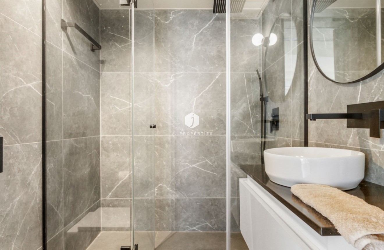 Resale - Apartment / flat -
Torrevieja - Costa Blanca