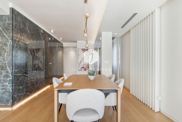 Resale - Apartment / flat -
Torrevieja - Costa Blanca