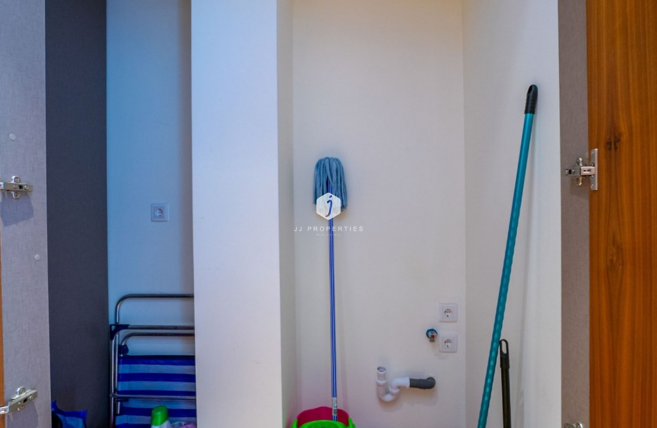 Resale - Apartment / flat -
Torrevieja - Costa Blanca