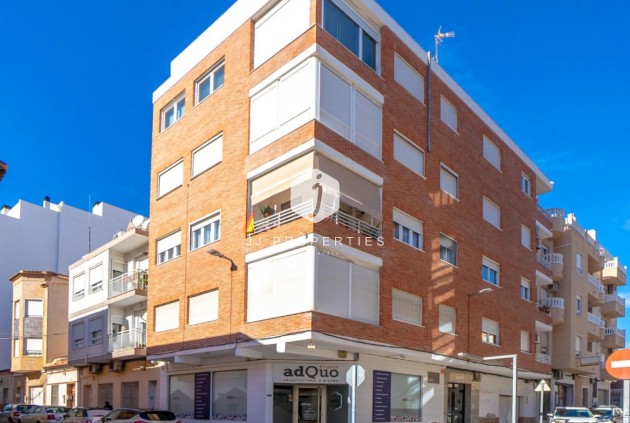 Resale - Apartment / flat -
Torrevieja - Costa Blanca