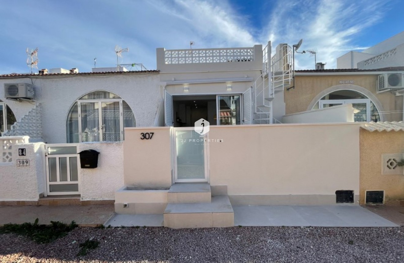 Resale - Bungalow -
Torrevieja - Costa Blanca
