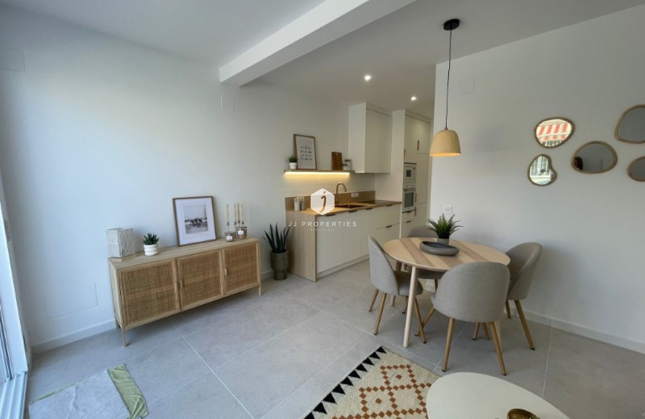 Resale - Bungalow -
Torrevieja - Costa Blanca