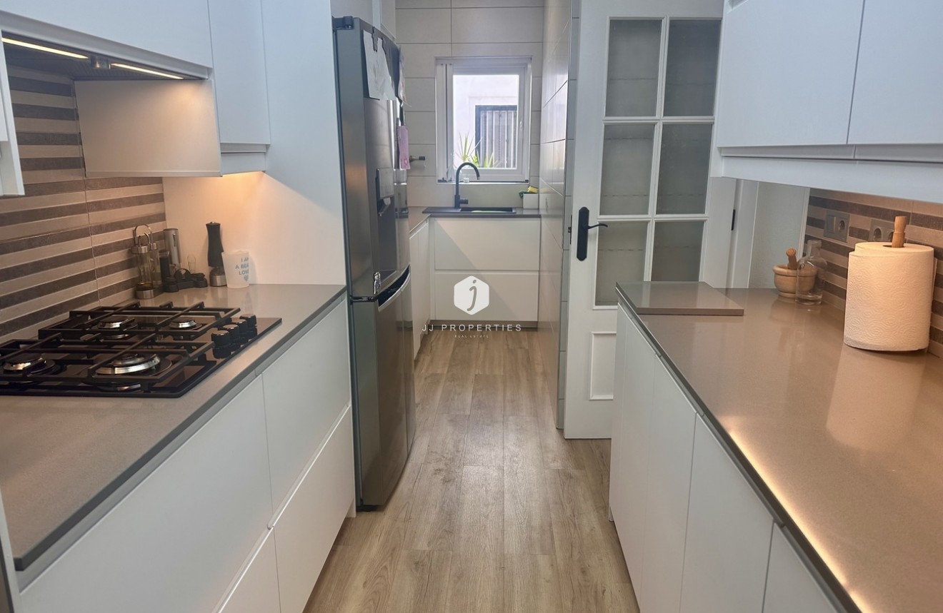 Resale - Chalet -
Orihuela Costa - Ciñuelica