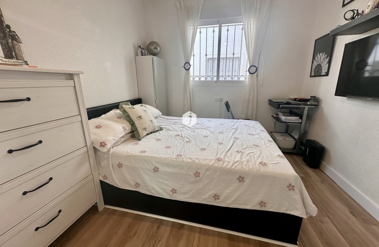 Resale - Chalet -
Orihuela Costa - Ciñuelica