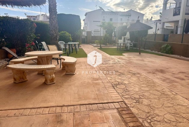 Resale - Chalet -
Orihuela Costa - Ciñuelica