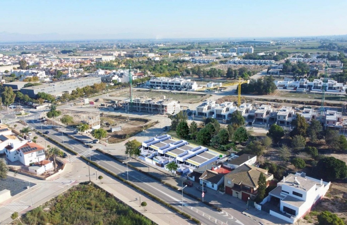 New Build - Chalet -
Dolores - Sector 3