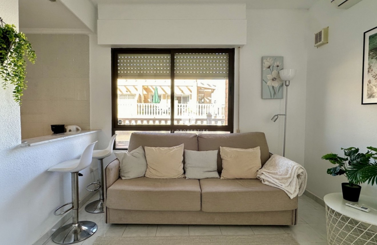 Resale - Apartment / flat -
Torrevieja - Costa Blanca