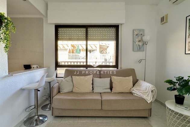 Resale - Apartment / flat -
Torrevieja - Costa Blanca