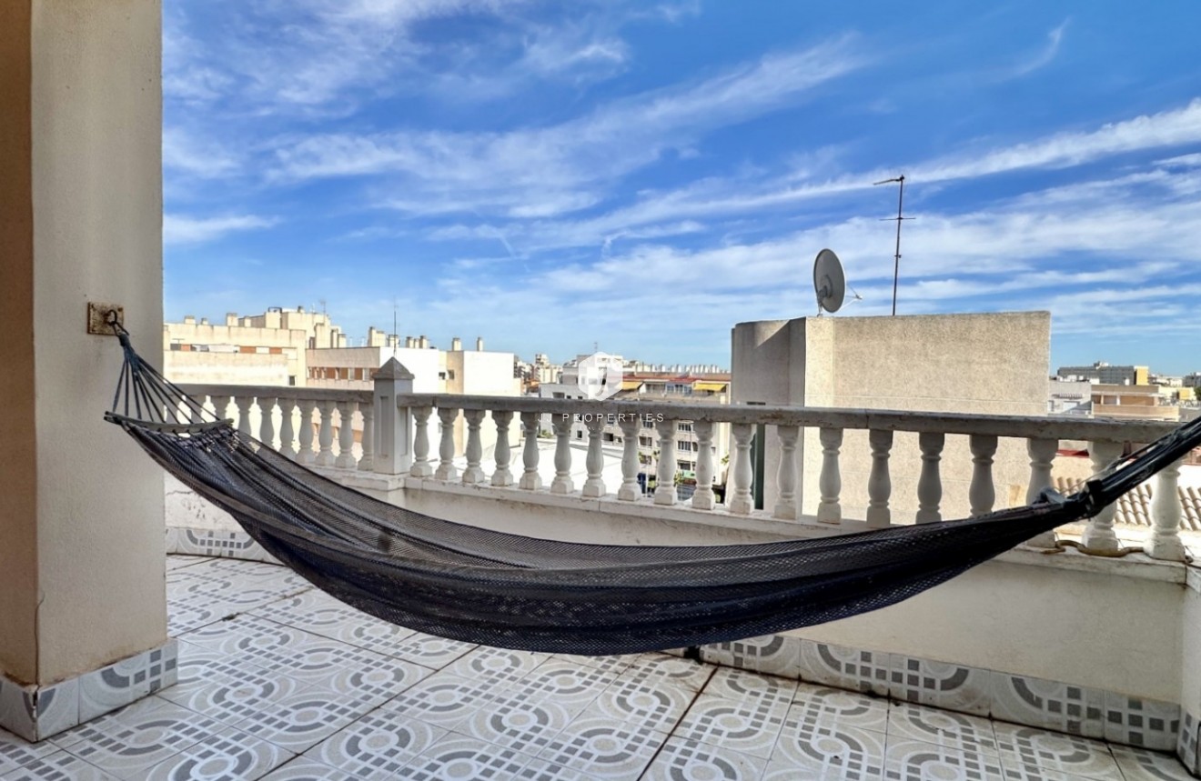 Resale - Apartment / flat -
Torrevieja - Costa Blanca