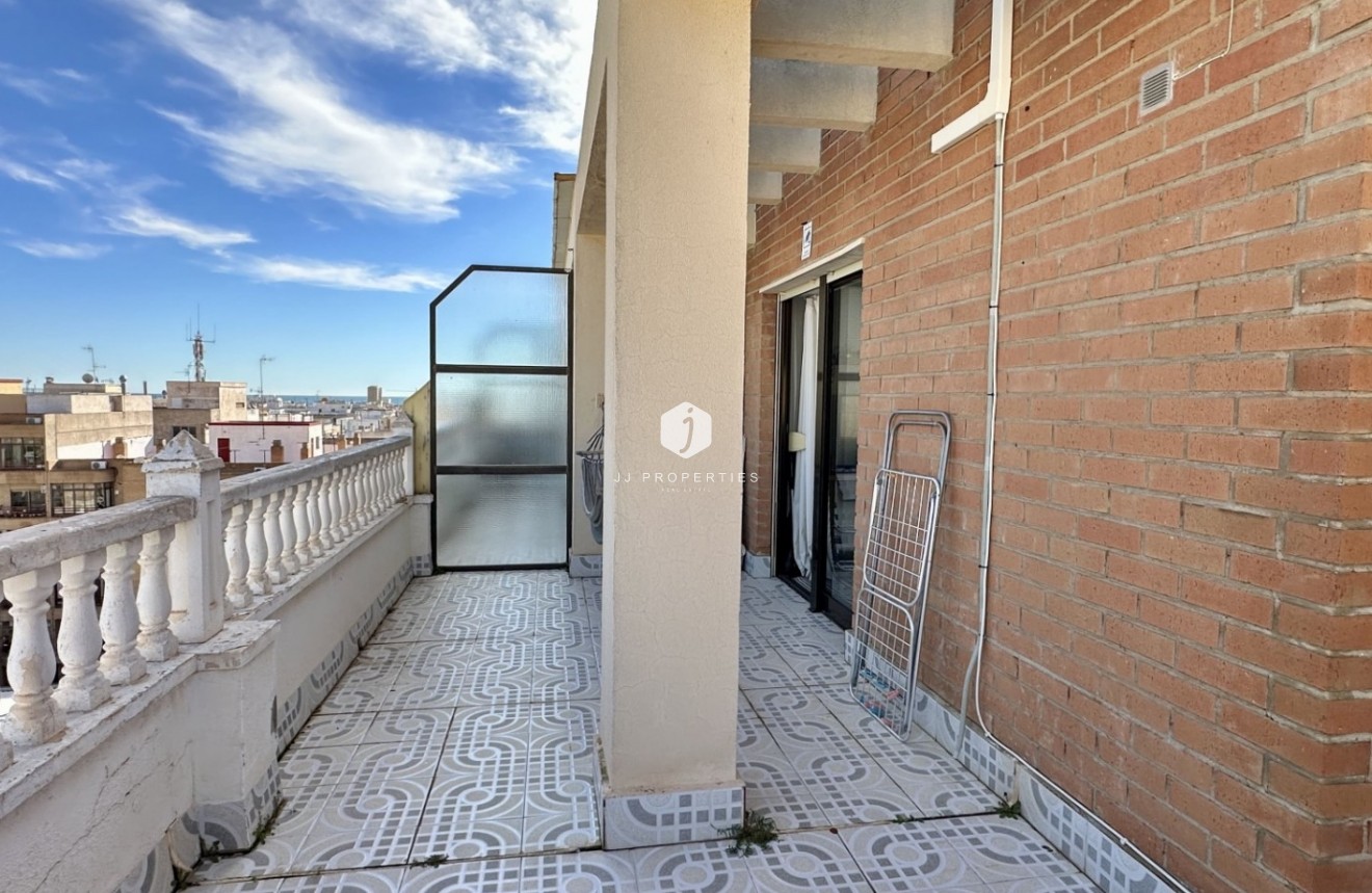 Resale - Apartment / flat -
Torrevieja - Costa Blanca