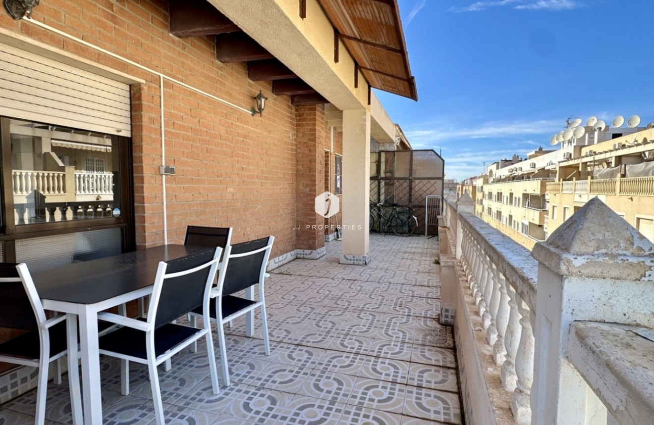 Resale - Apartment / flat -
Torrevieja - Costa Blanca