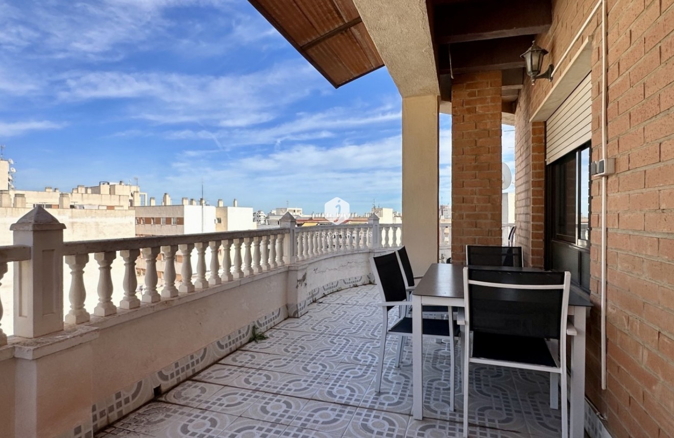 Resale - Apartment / flat -
Torrevieja - Costa Blanca