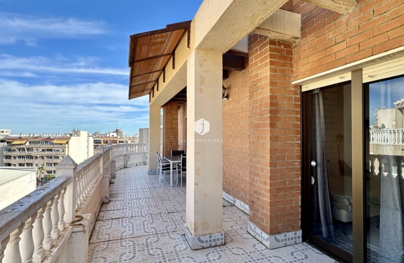 Resale - Apartment / flat -
Torrevieja - Costa Blanca