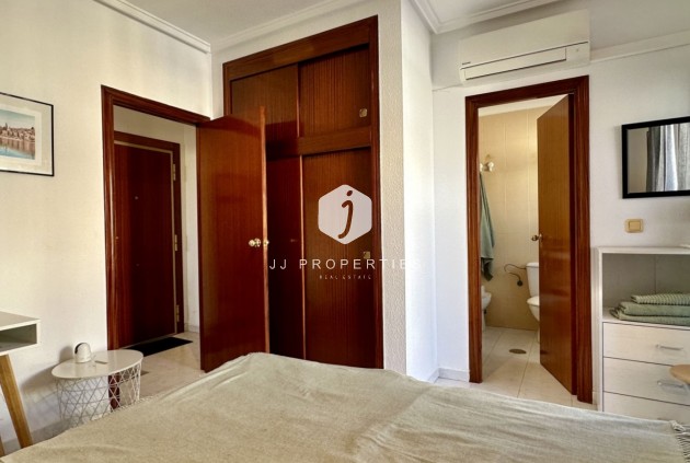 Resale - Apartment / flat -
Torrevieja - Costa Blanca