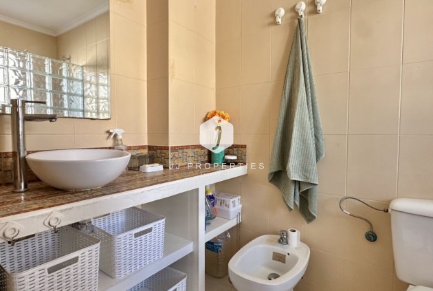 Resale - Apartment / flat -
Torrevieja - Costa Blanca