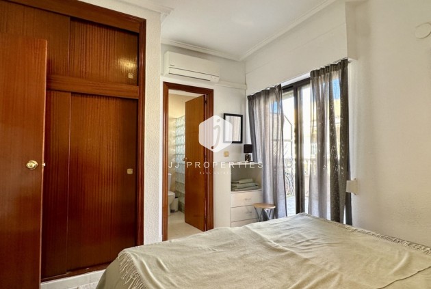 Resale - Apartment / flat -
Torrevieja - Costa Blanca