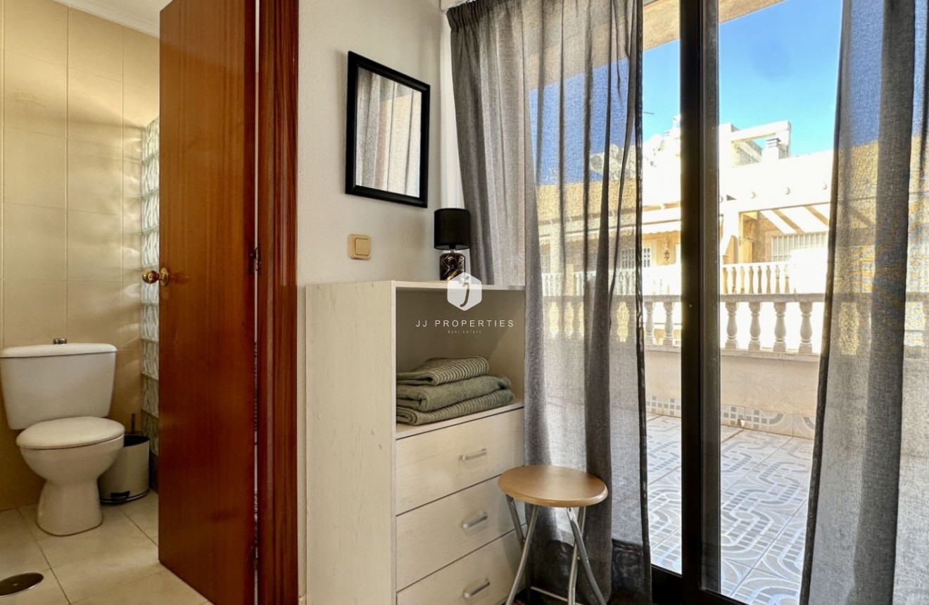 Resale - Apartment / flat -
Torrevieja - Costa Blanca