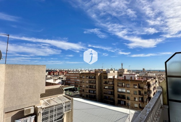 Resale - Apartment / flat -
Torrevieja - Costa Blanca