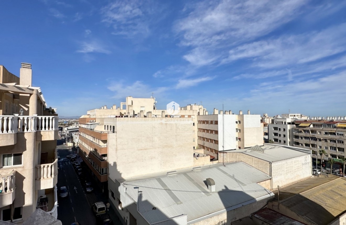 Resale - Apartment / flat -
Torrevieja - Costa Blanca