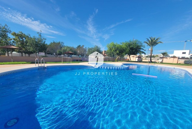 Resale - Chalet -
Los Montesinos - Los Montesinos - Urb. La Herrada