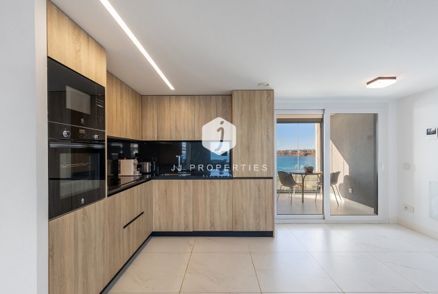 Resale - Apartment / flat -
Torrevieja - Costa Blanca