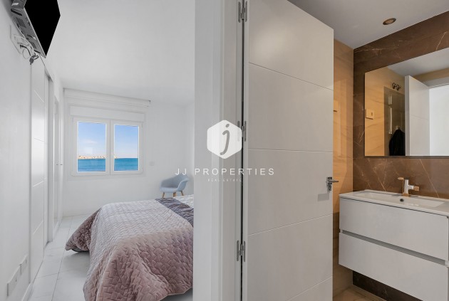 Resale - Apartment / flat -
Torrevieja - Costa Blanca