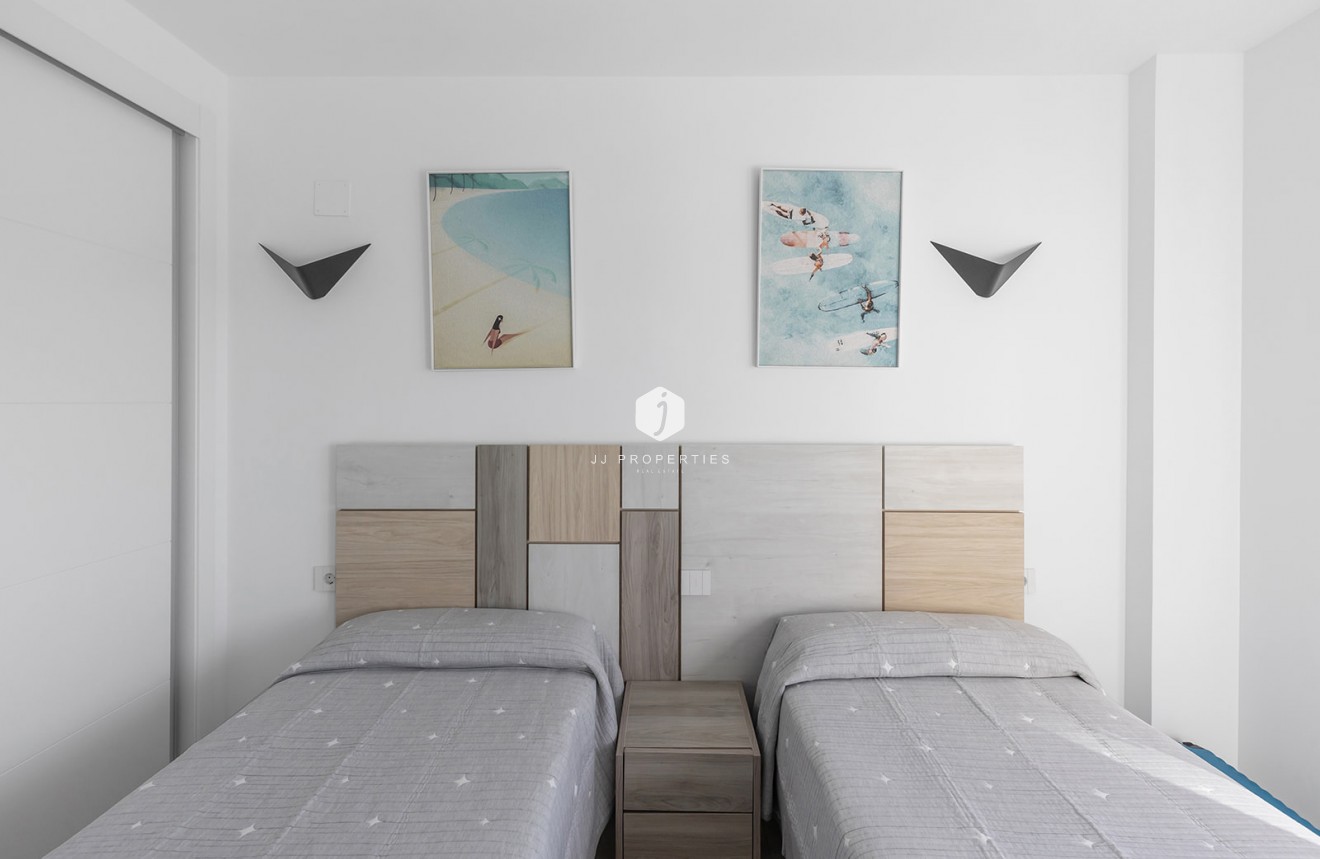 Resale - Apartment / flat -
Torrevieja - Costa Blanca