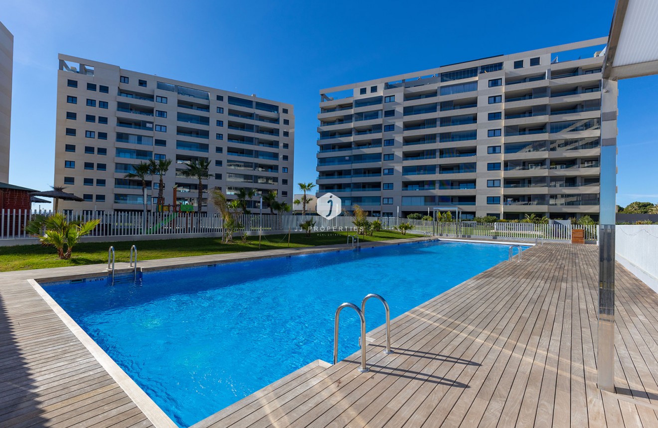 Resale - Apartment / flat -
Torrevieja - Costa Blanca