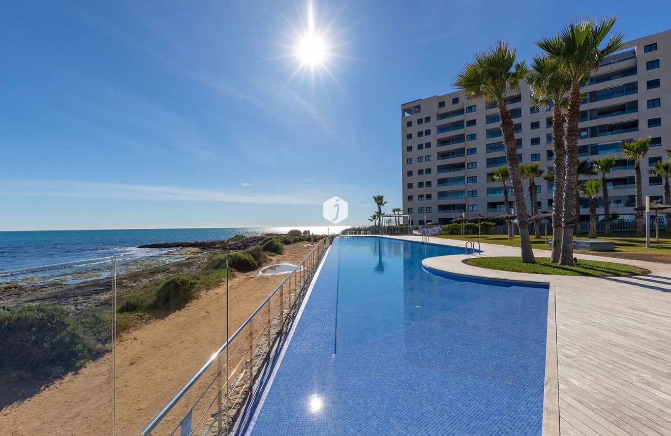 Resale - Apartment / flat -
Torrevieja - Costa Blanca