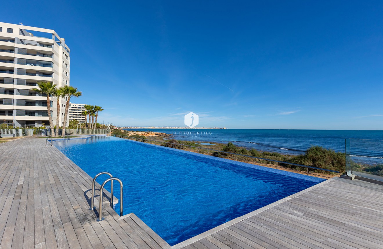 Resale - Apartment / flat -
Torrevieja - Costa Blanca