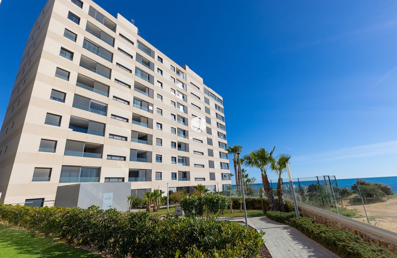 Resale - Apartment / flat -
Torrevieja - Costa Blanca