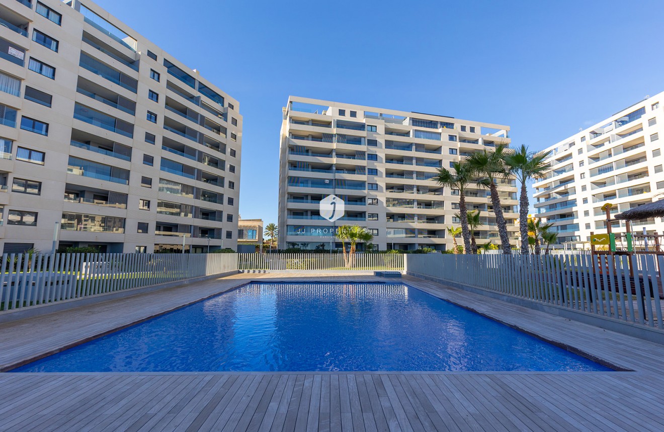 Resale - Apartment / flat -
Torrevieja - Costa Blanca