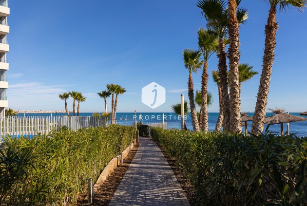 Resale - Apartment / flat -
Torrevieja - Costa Blanca