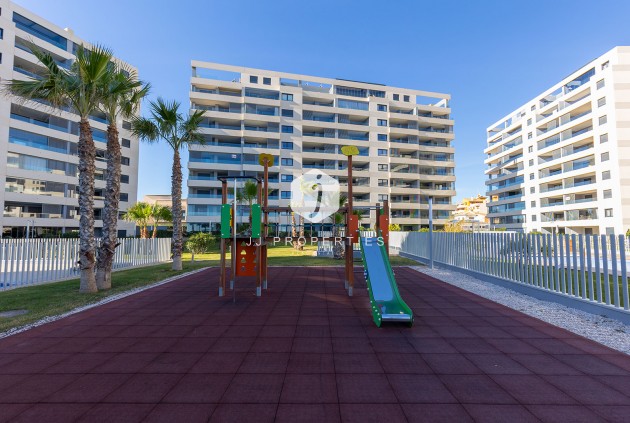 Resale - Apartment / flat -
Torrevieja - Costa Blanca