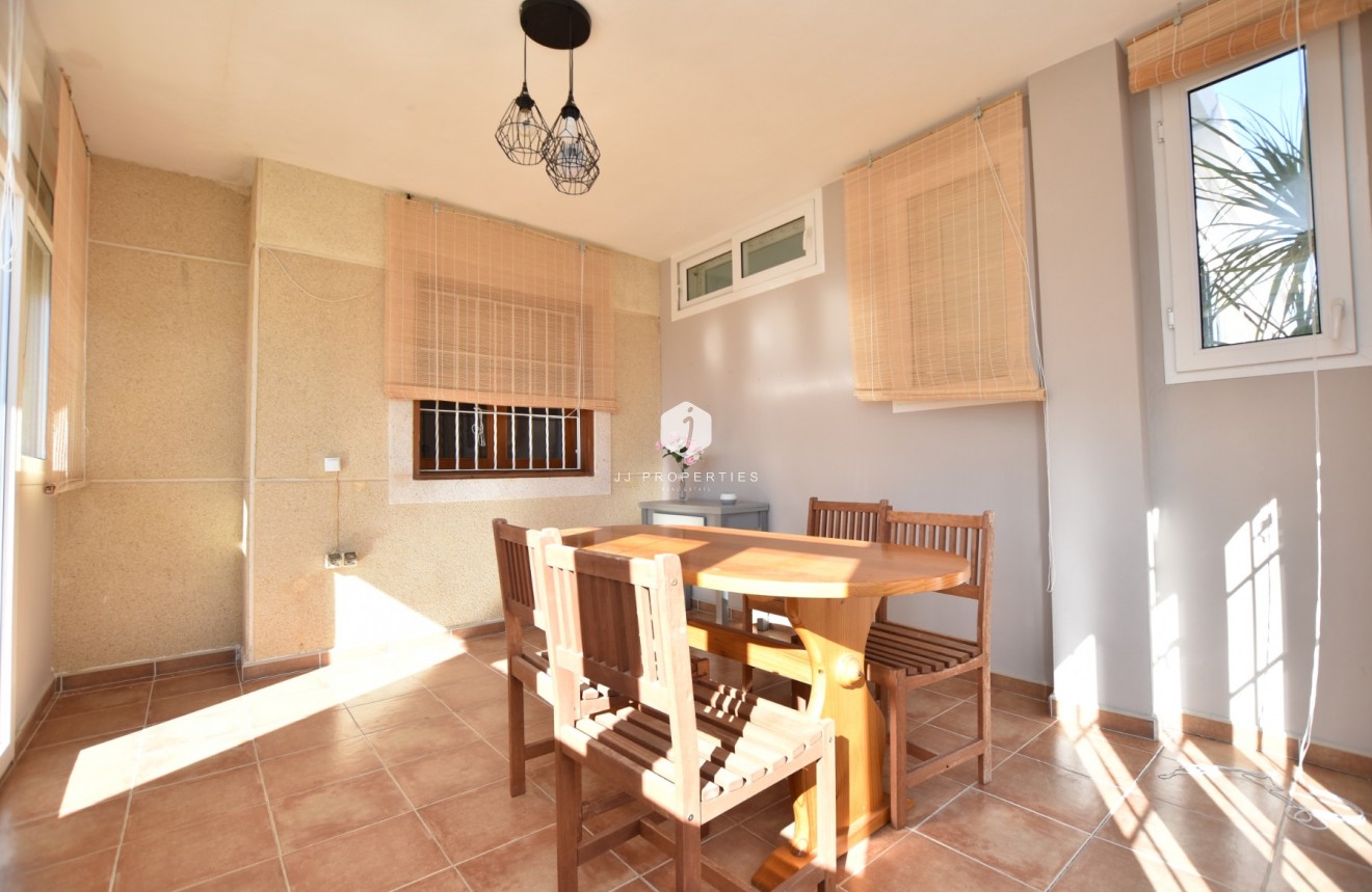 Resale - Chalet -
Orihuela Costa - Costa Blanca