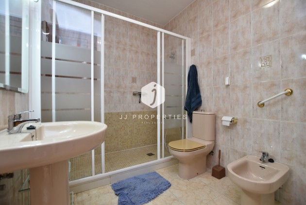 Resale - Chalet -
Orihuela Costa - Costa Blanca