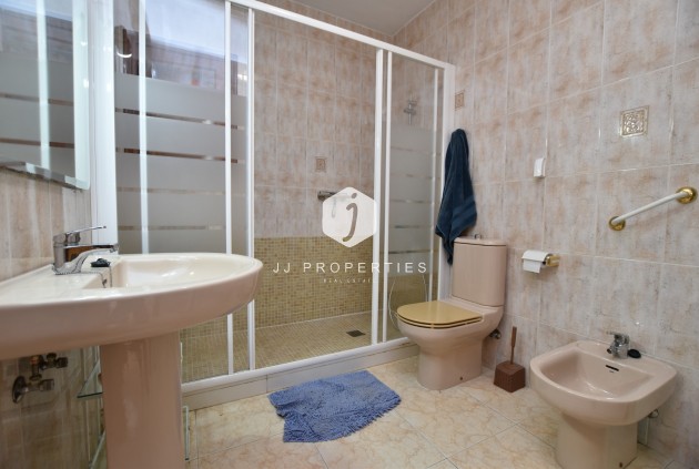 Resale - Chalet -
Orihuela Costa - Costa Blanca