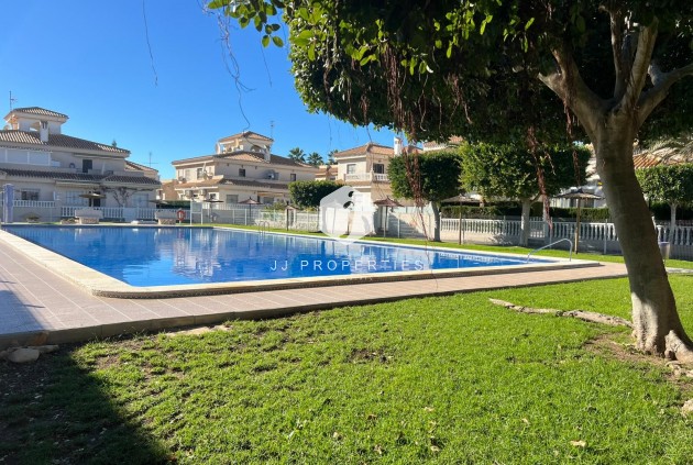 Resale - Chalet -
Orihuela Costa - Costa Blanca