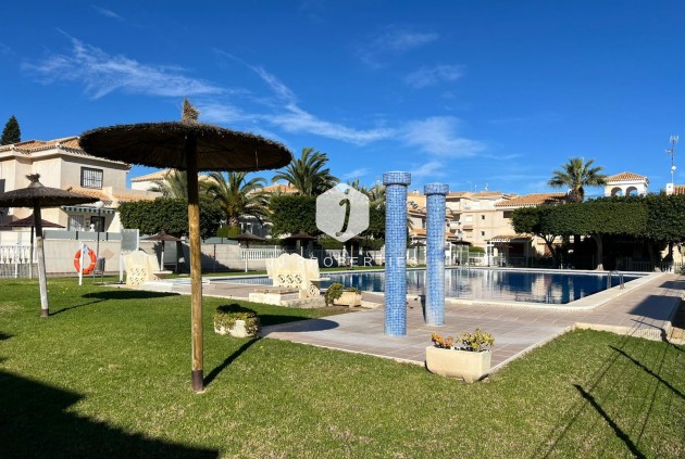 Resale - Chalet -
Orihuela Costa - Costa Blanca