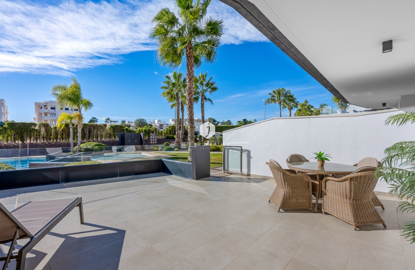 Resale - Apartment / flat -
Orihuela Costa - Costa Blanca