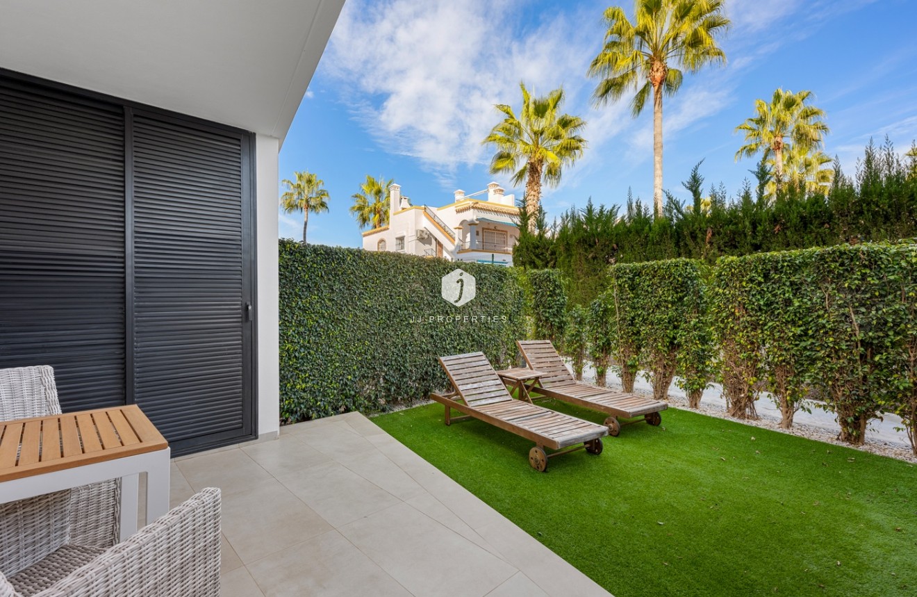 Resale - Apartment / flat -
Orihuela Costa - Costa Blanca