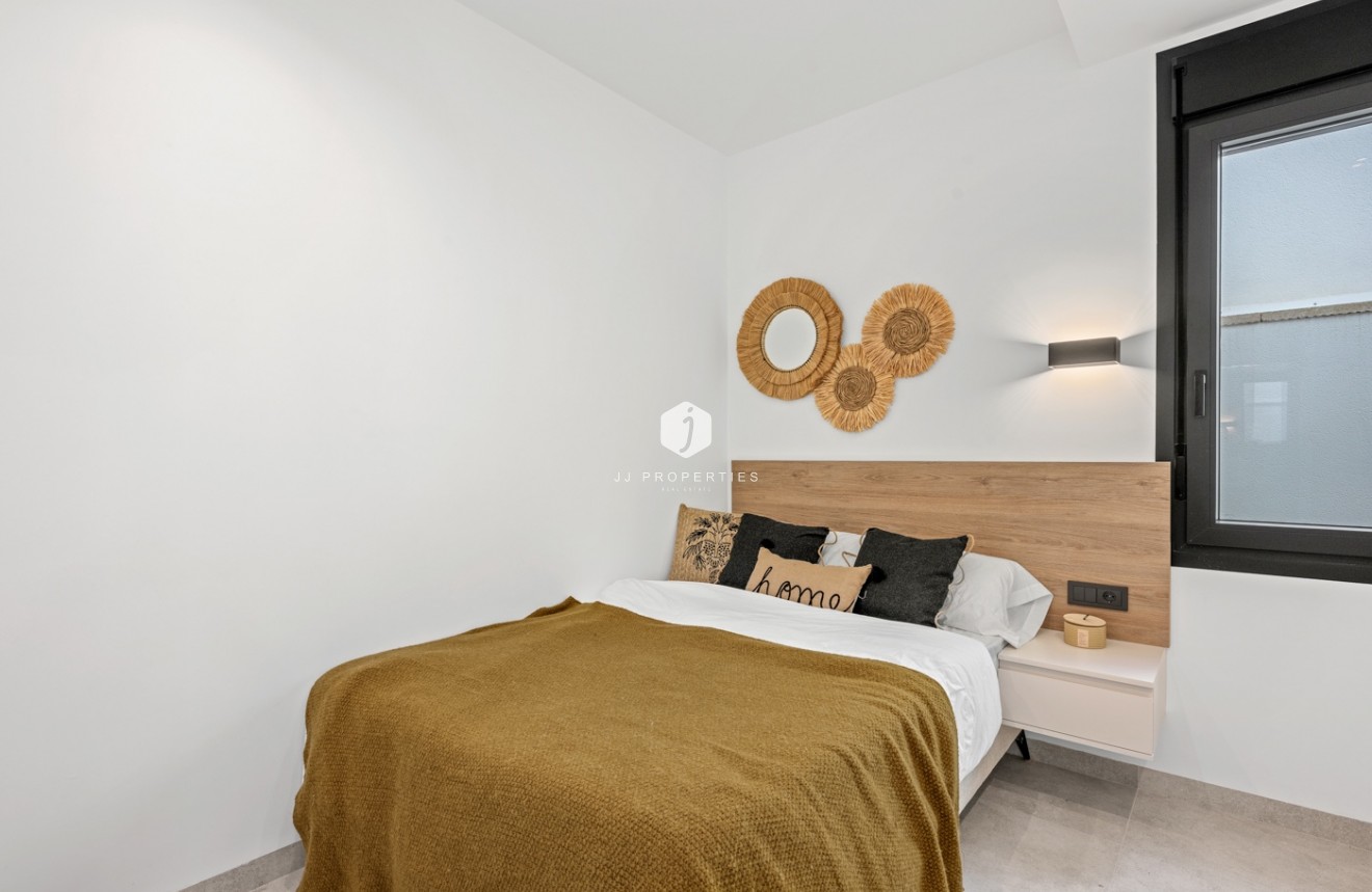 Aus zweiter Hand - Villa -
Orihuela Costa - Costa Blanca