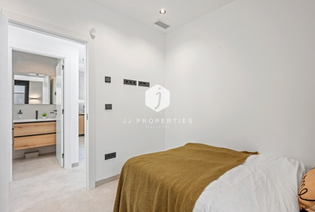 Aus zweiter Hand - Villa -
Orihuela Costa - Costa Blanca