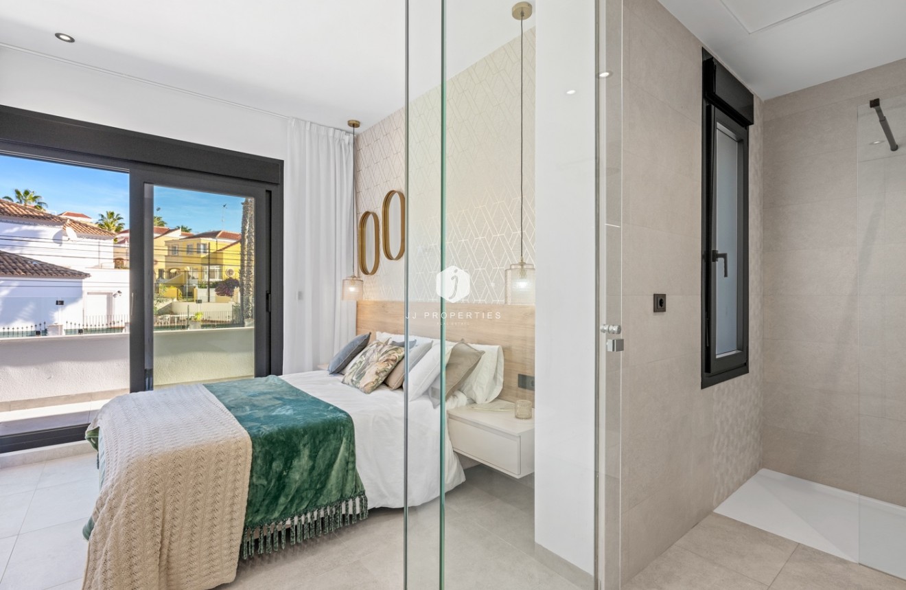 Aus zweiter Hand - Villa -
Orihuela Costa - Costa Blanca