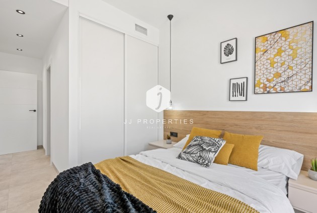 Aus zweiter Hand - Villa -
Orihuela Costa - Costa Blanca