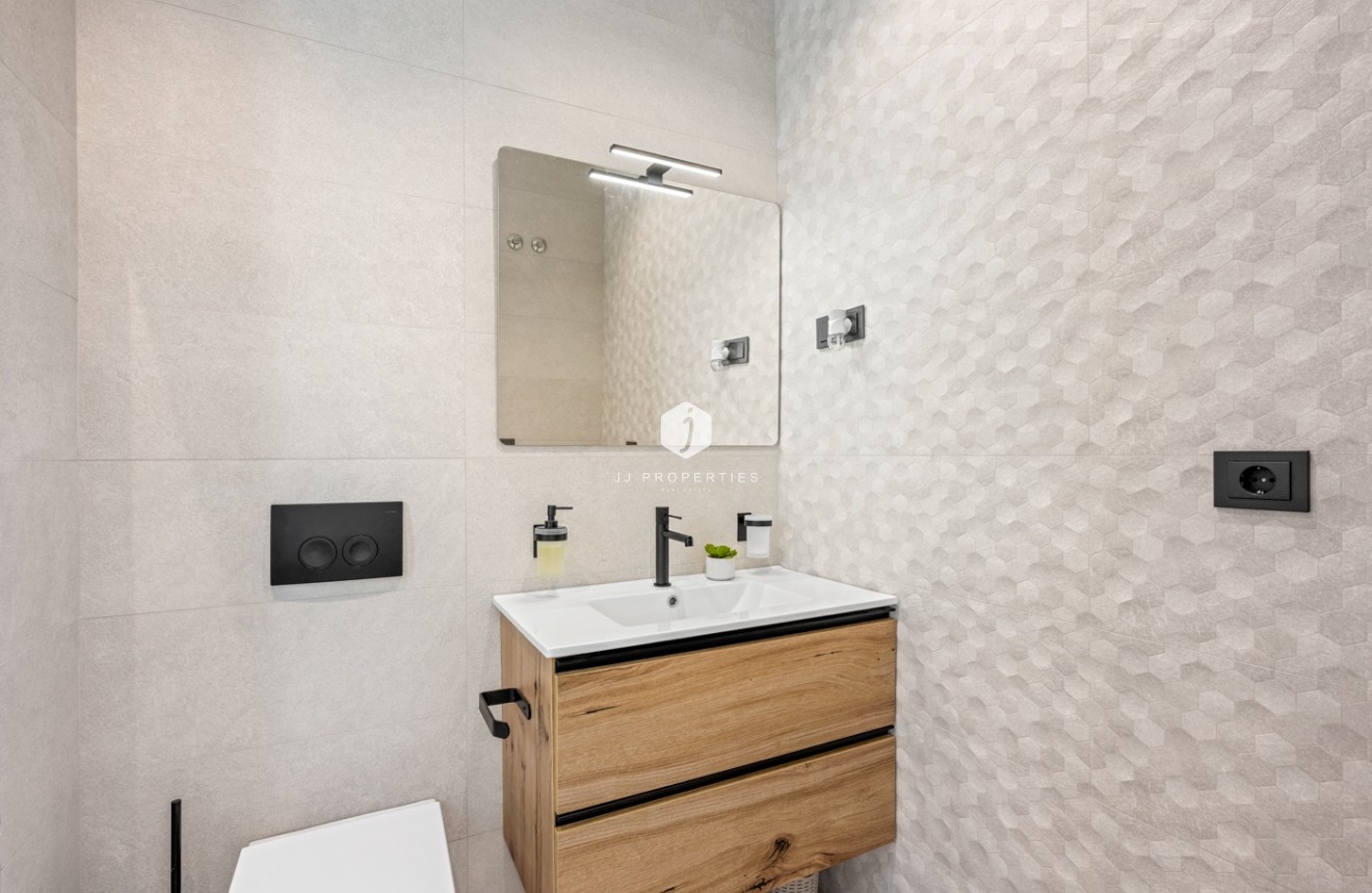 Aus zweiter Hand - Villa -
Orihuela Costa - Costa Blanca