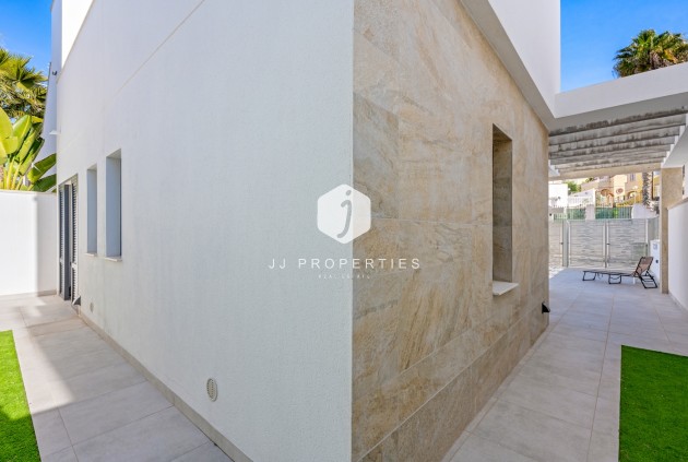 Aus zweiter Hand - Villa -
Orihuela Costa - Costa Blanca